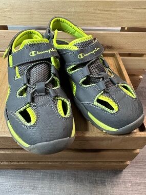 Champion Gray and Neon Green Active Sandals Adjustable Water Shoes Youth Size 2